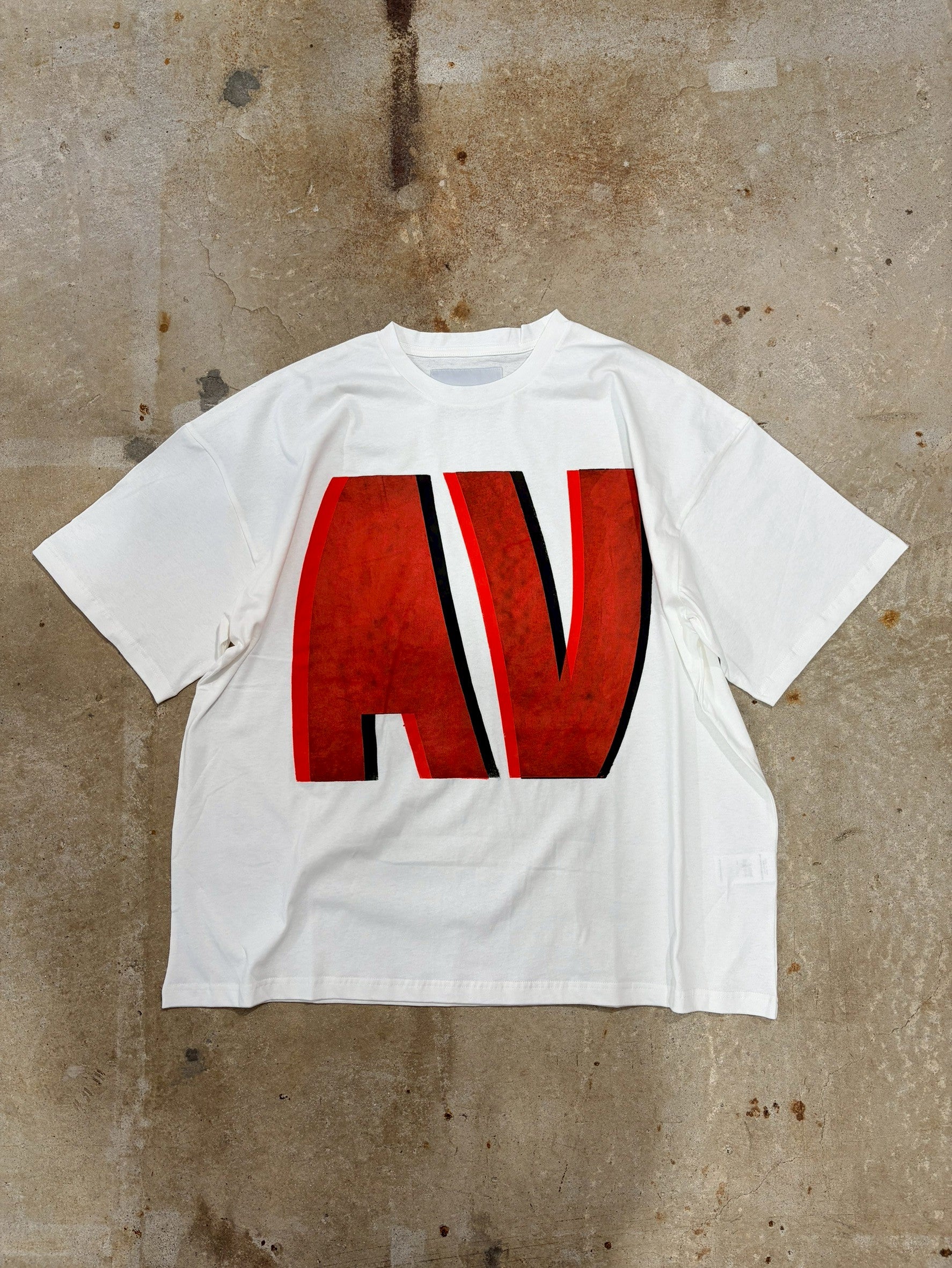 AV T-SHIRT