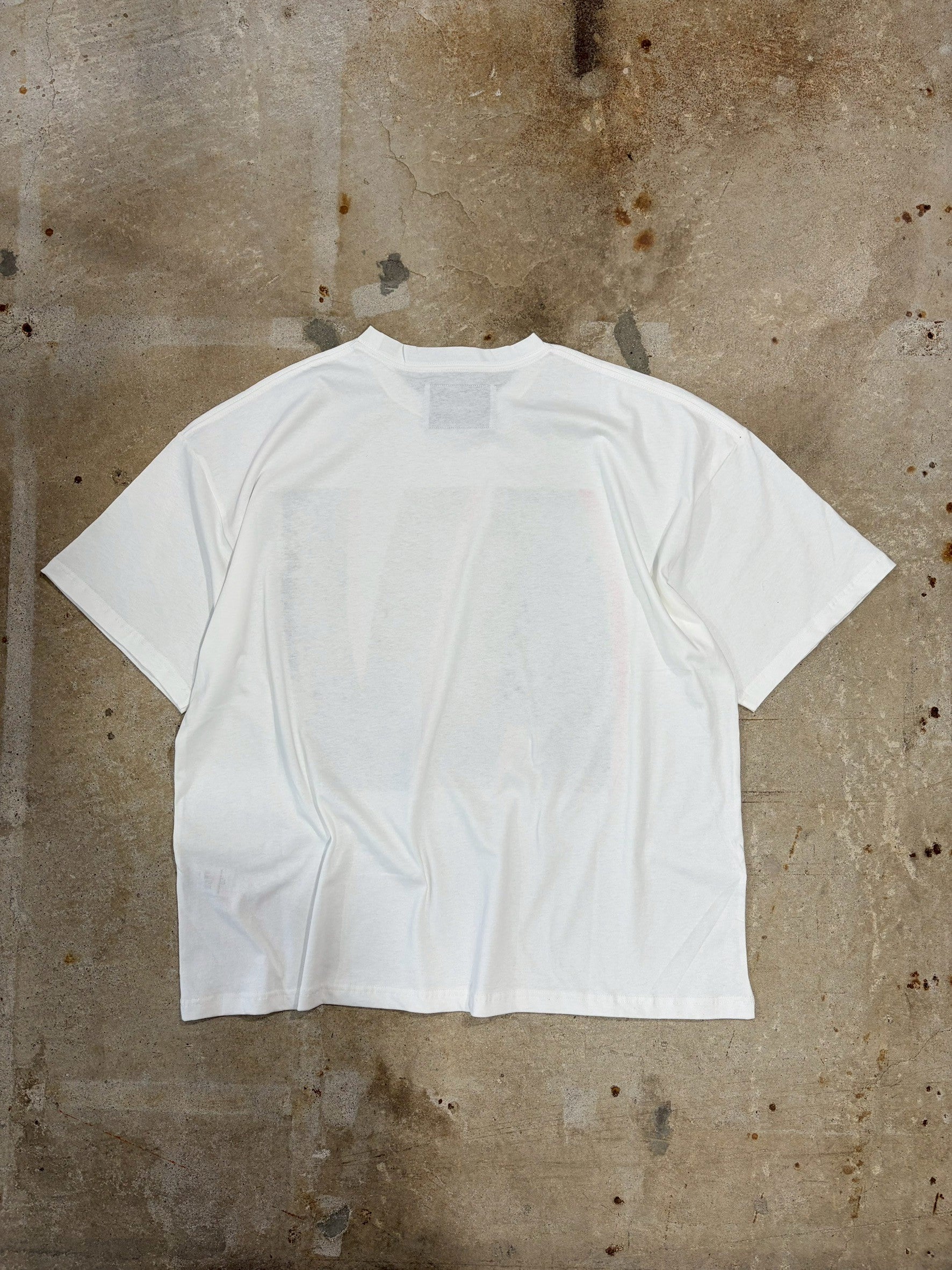 AV T-SHIRT