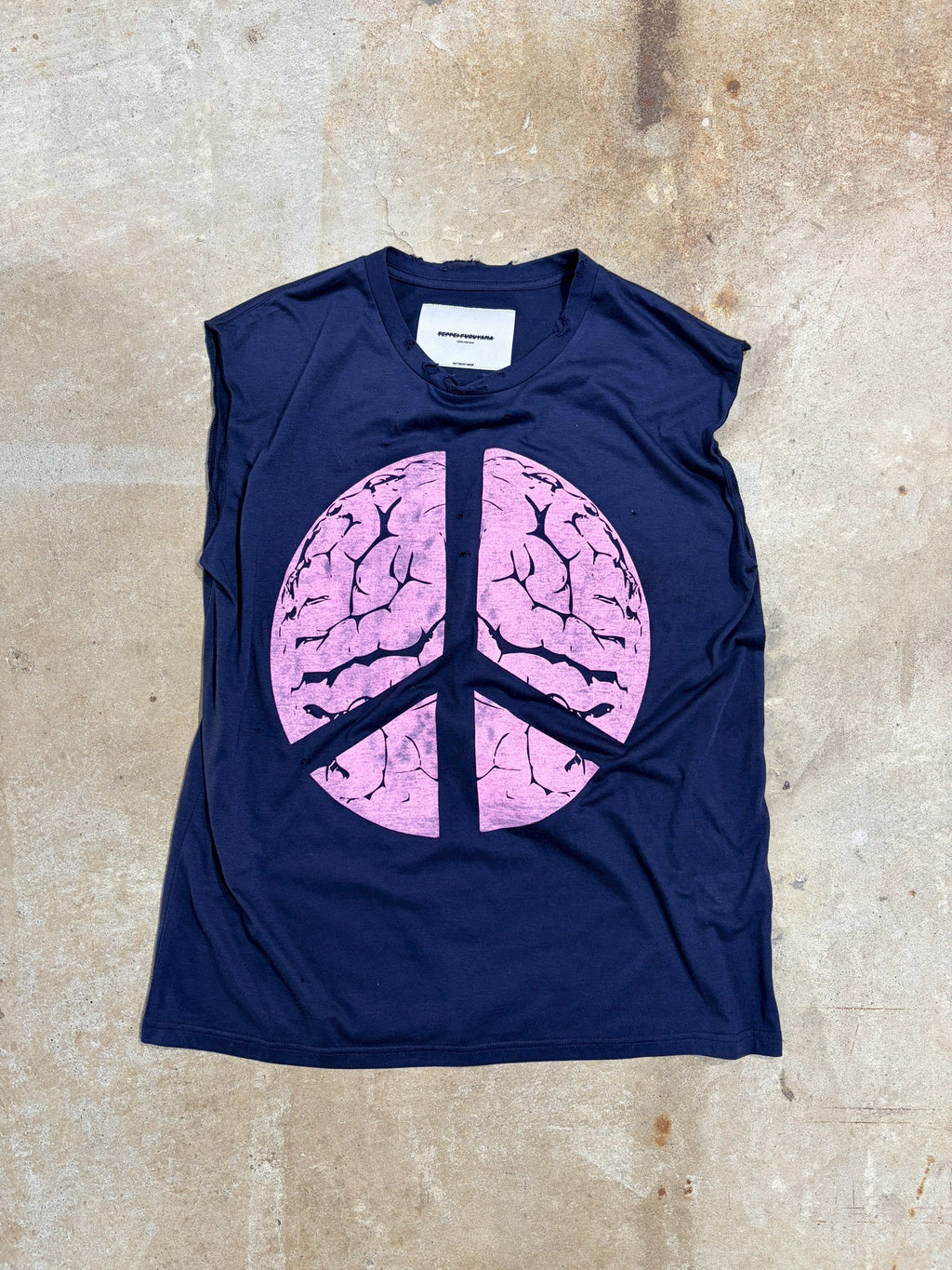 BRAIN CRASH NO-SLEEVE T-SHIRT
