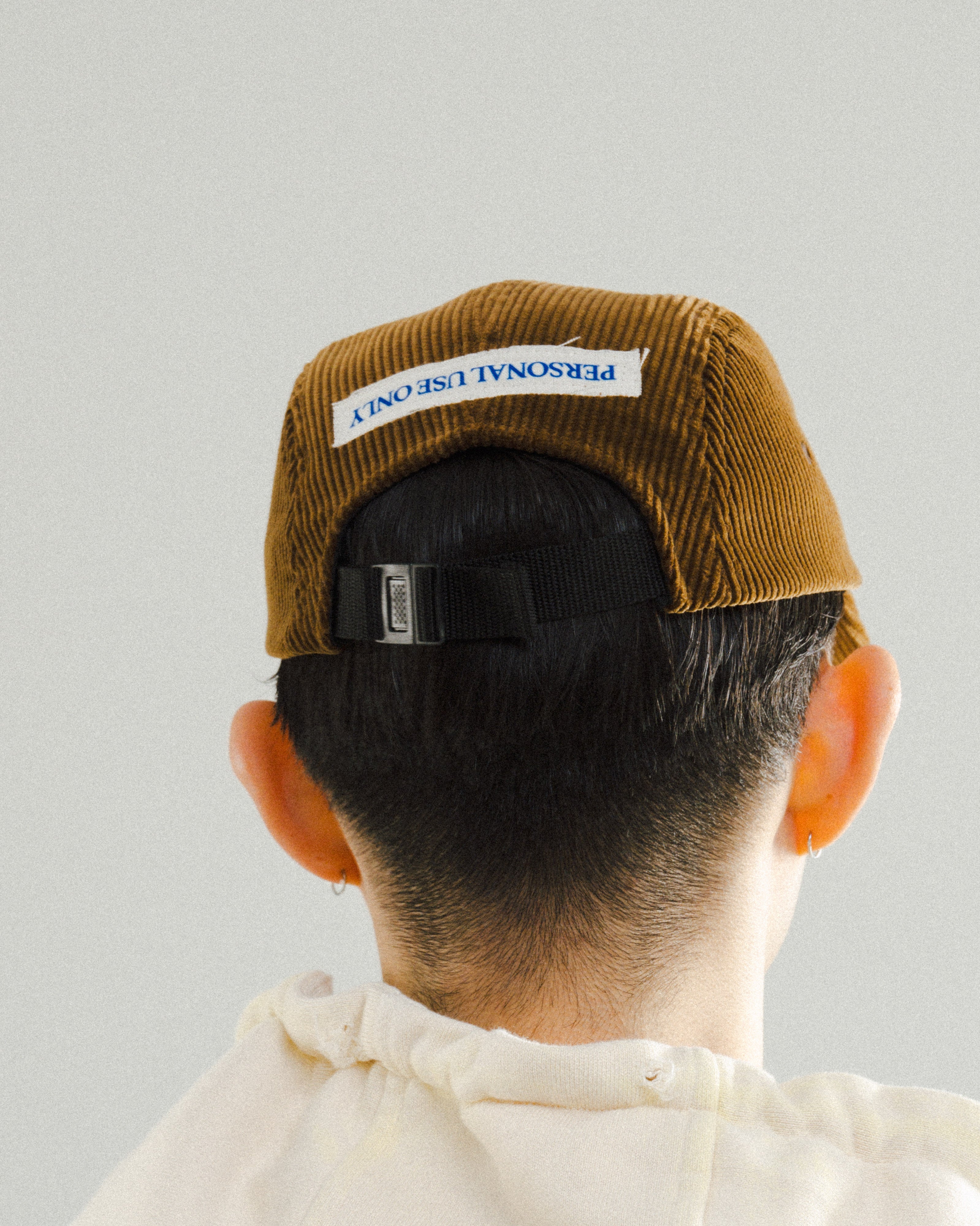 PATCH CORDUROY CAP (BROWN）